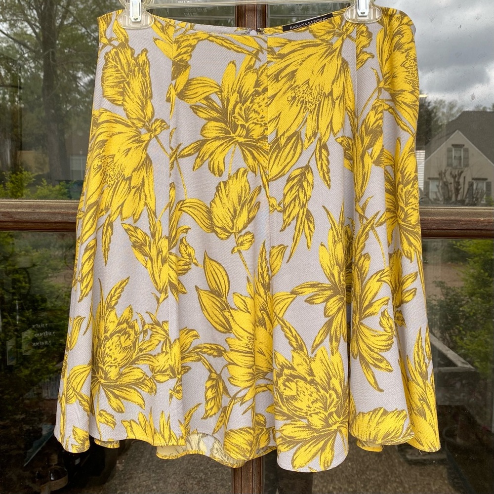 Floral Yellow and Gray Swing Skirt